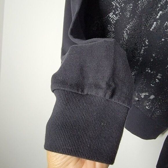 𝅺NWOT Socialite Black Hoodie Sweatshirt Snake Print Pullover Long Sleeve Soft S - Picture 6 of 10